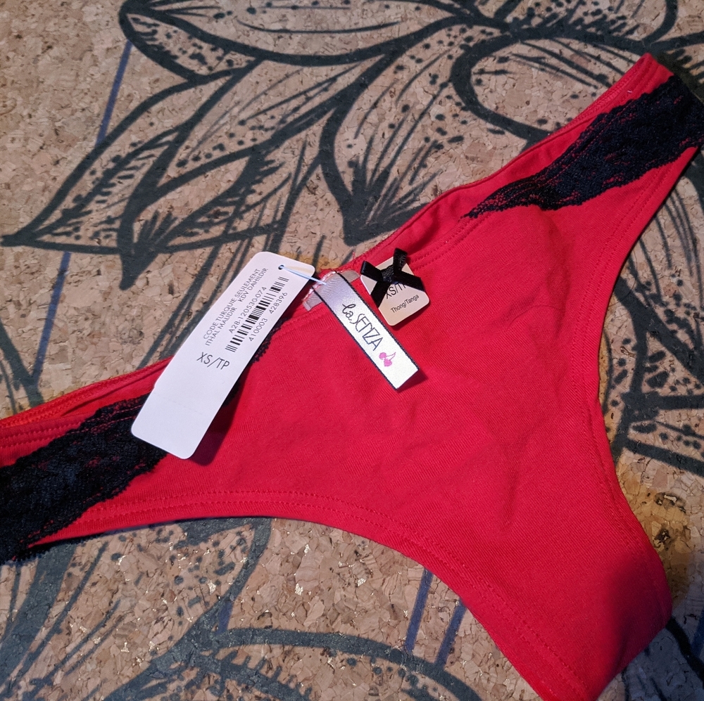 NWT La Senza thong
